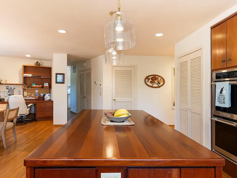 375 Las Palmas Dr — Photo 8