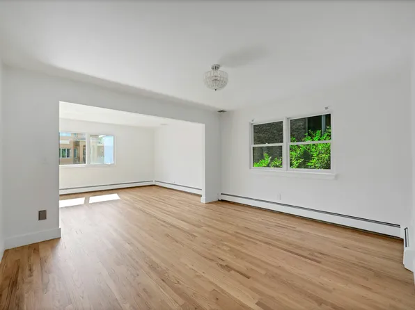 2413 Hammett Avenue image 10 of 26