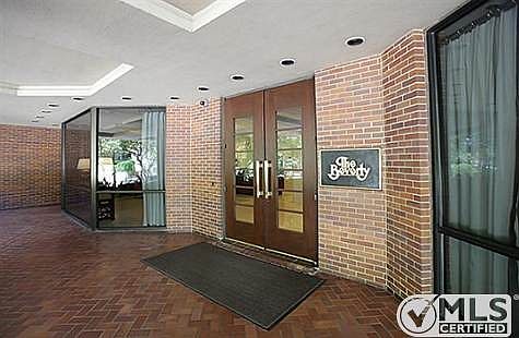 2nd image of 3621 Turtle Creek Blvd APT 7A