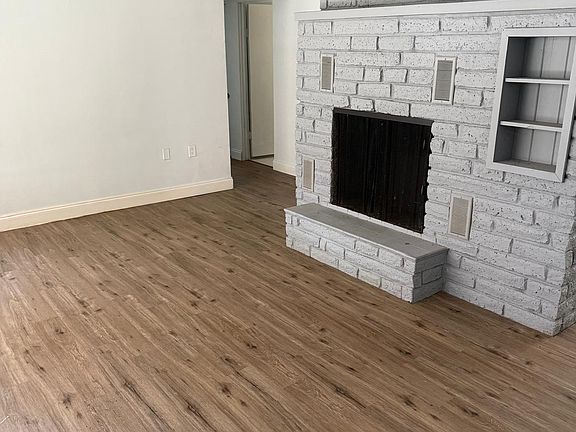 2nd image of 1623 Dinner Lake Dr