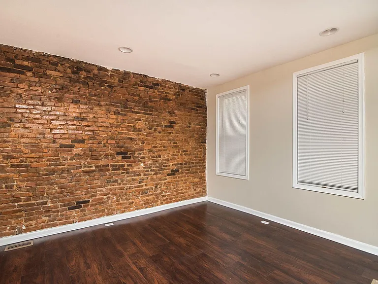 505 Denison St #1 — Photo 4