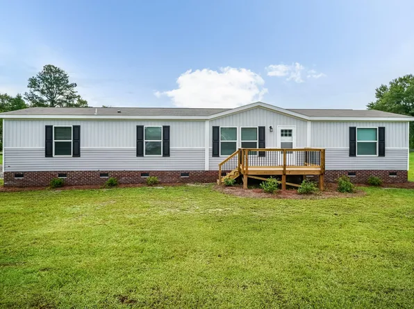 16 Industrial Dr, Bunnlevel, NC 28323