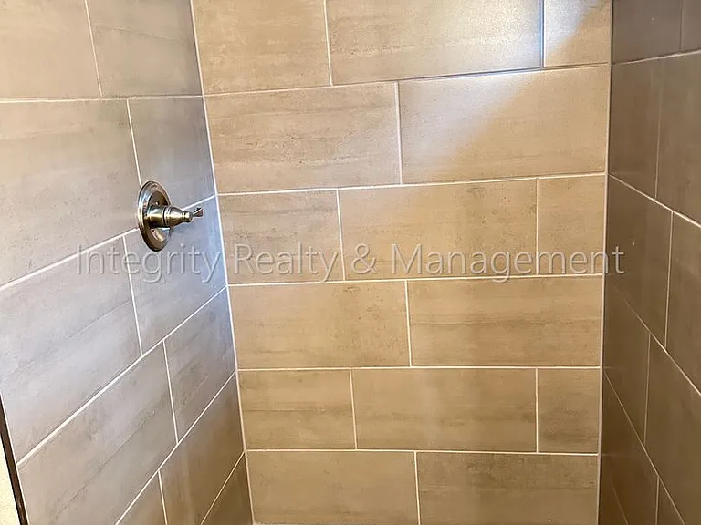 3092 W Layton Ave — Photo 29