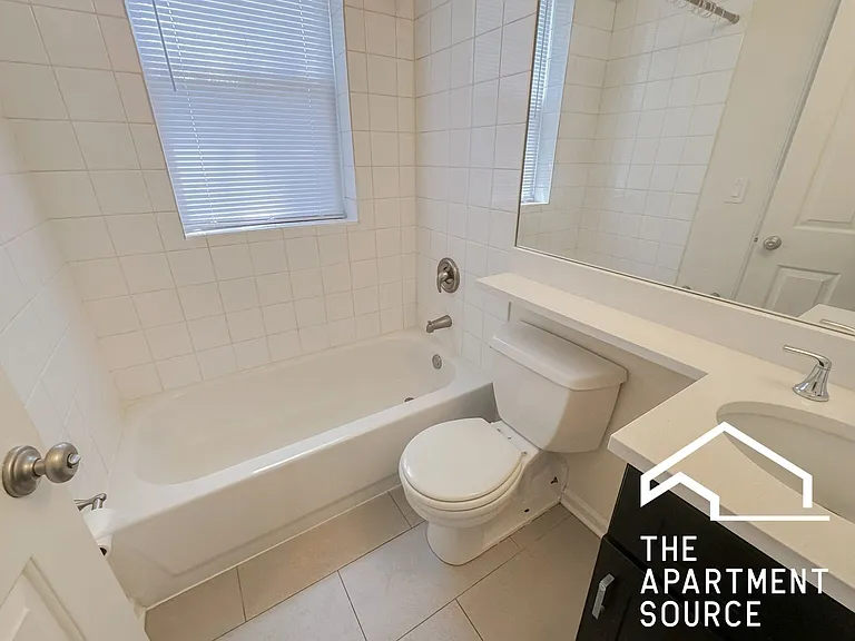 2540 W Leland Ave #A3 — Photo 7