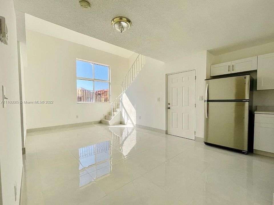 1st image of 2735 W 62nd Pl APT 206