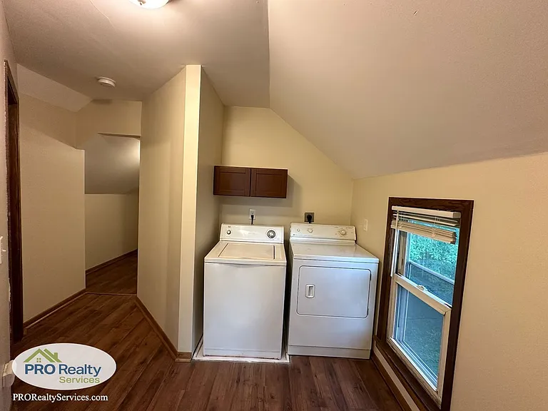 640 Charles Ave — Photo 6