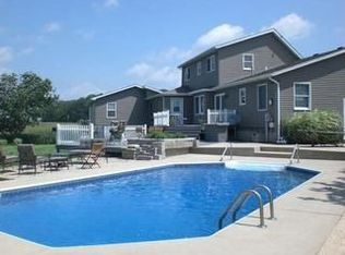 6664 Lake Rd NE, Pleasantville, OH 43148