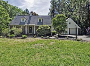 60 Laurelwood Rd, Holden, MA 01520