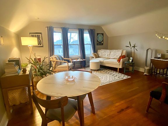 2nd image of 196 N Park Ave #3