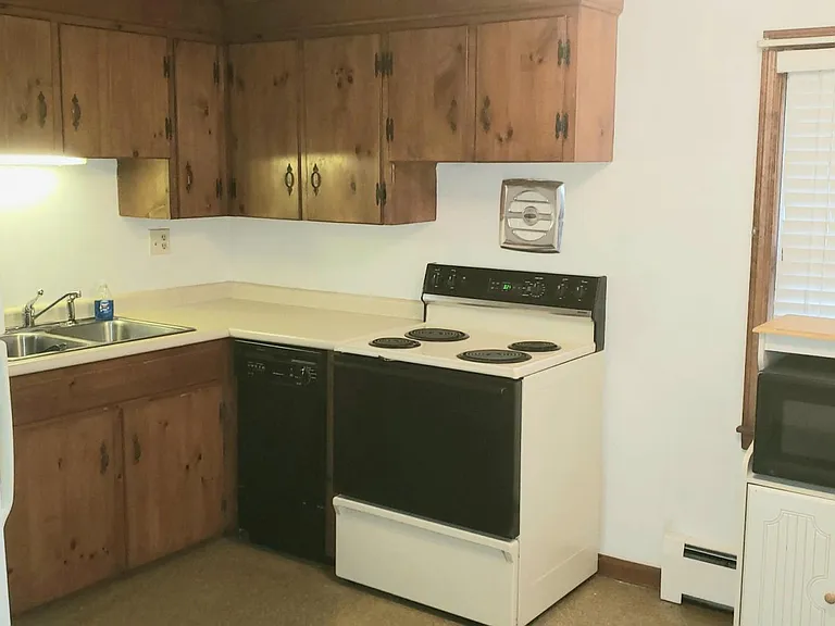 75 South St — Photo 6