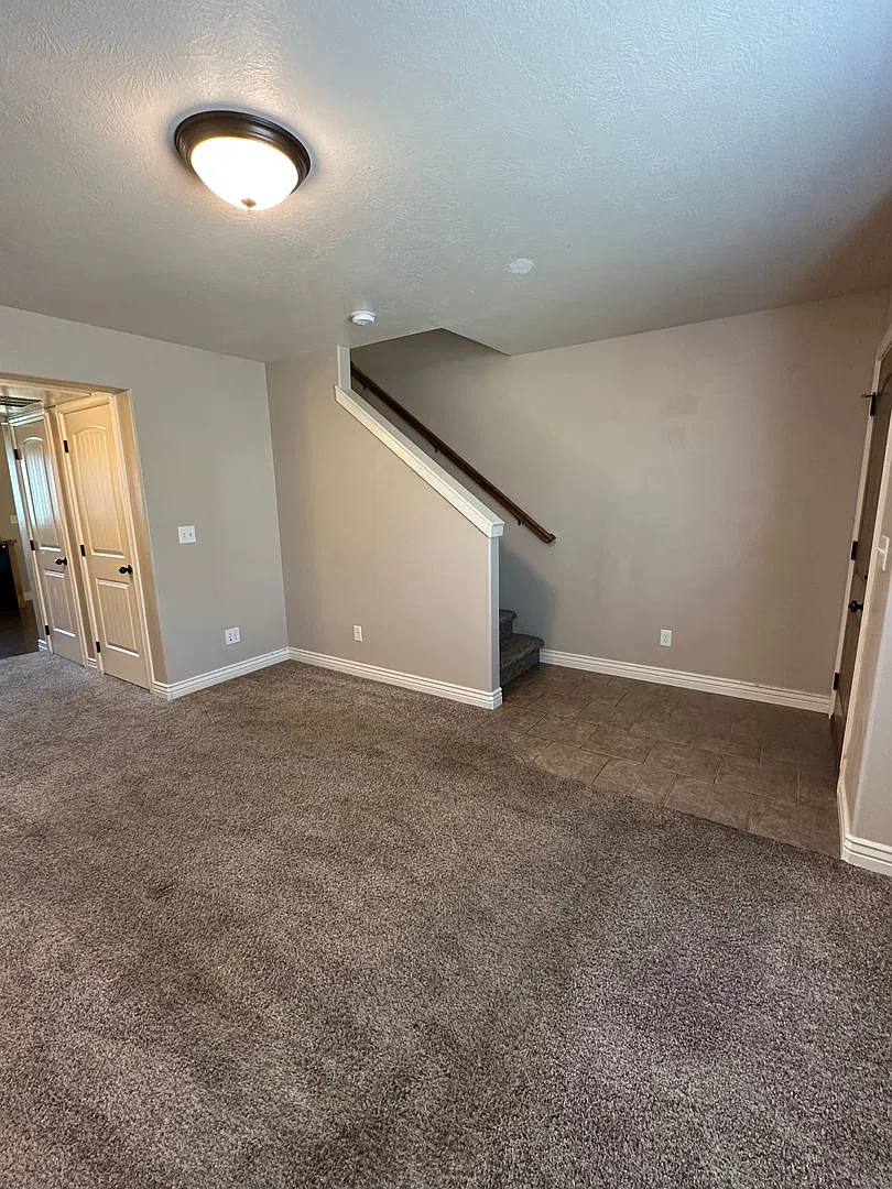 5 Bath Lincoln Park Townhome — Photo 3