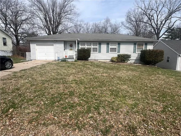 1532 E Hayward Ave, Independence, MO 64050