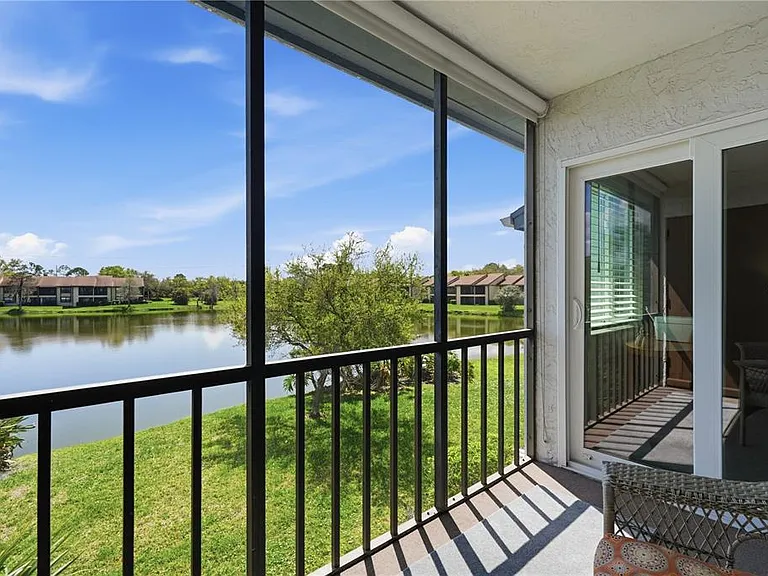 240 Cypress Ln #240 — Photo 26