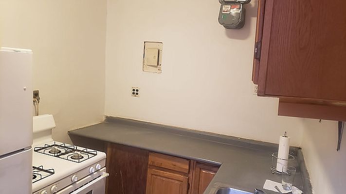 2nd image of 454 W 152nd St #4