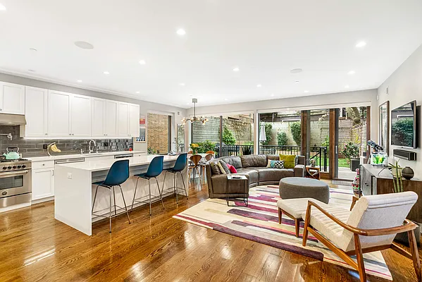 Sold by Compass | media 19