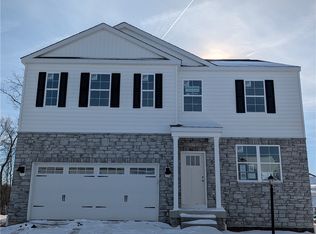 115 Victoria Dr, Coraopolis, PA