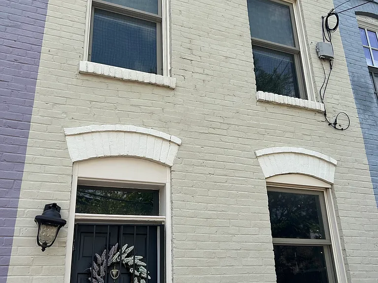 518 Groff Ct NE — Photo 1