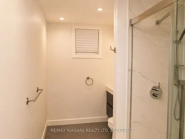 1 Timber Ln — Photo 26