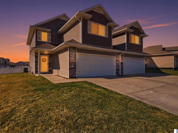 9015 Fremont St, Lincoln, NE 68507