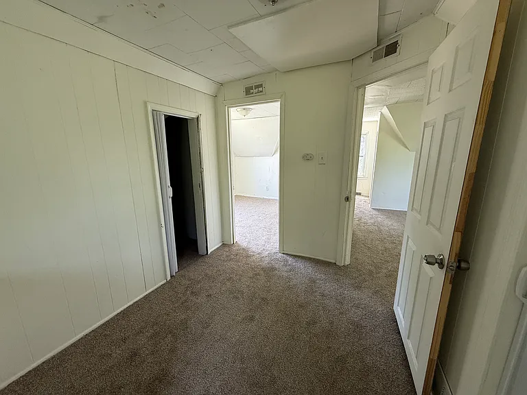 11377 Sherman Ave — Photo 7