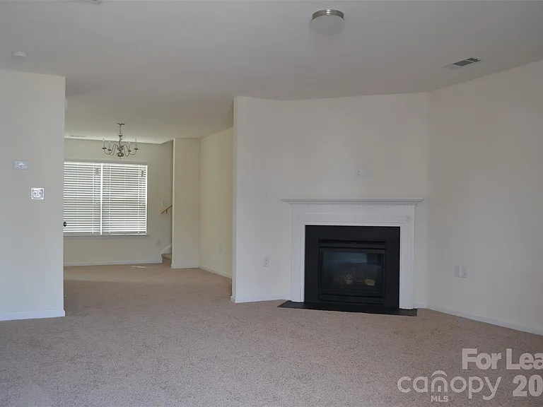 4511 Trunk Bay Dr — Photo 3