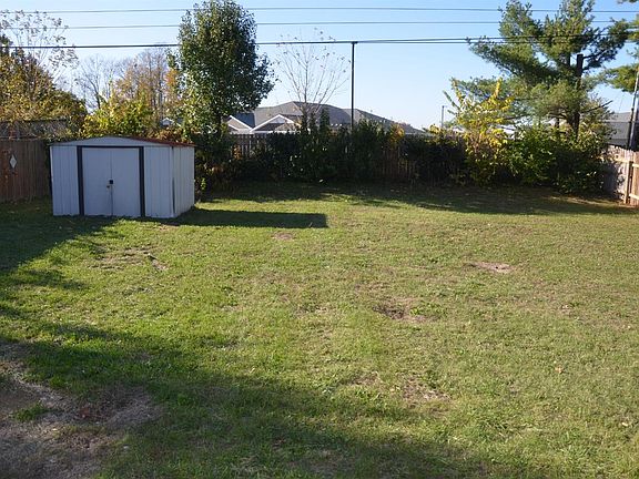 5th image of 3683 Niagara Dr