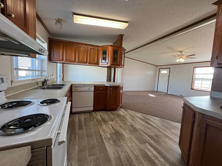 12939 Bingham St — Photo 3