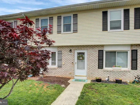 1110 Pheasant Dr N, Carlisle, PA 17013