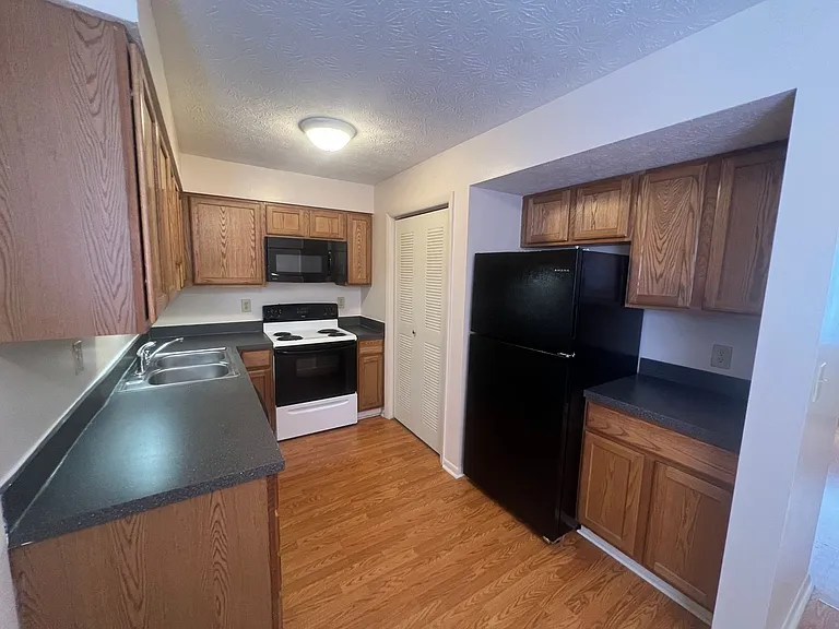 393 E. 18th Ave. SK — Photo 13