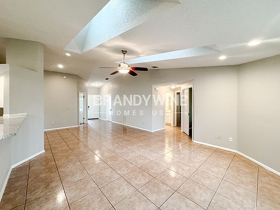 2nd image of 8554 Moss Pointe Trl S