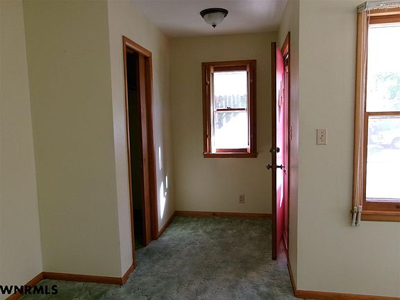 3rd image of 1518 Avenue L
