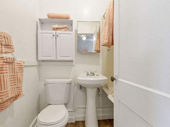 4th image of 1329 N Grant St #G-15
