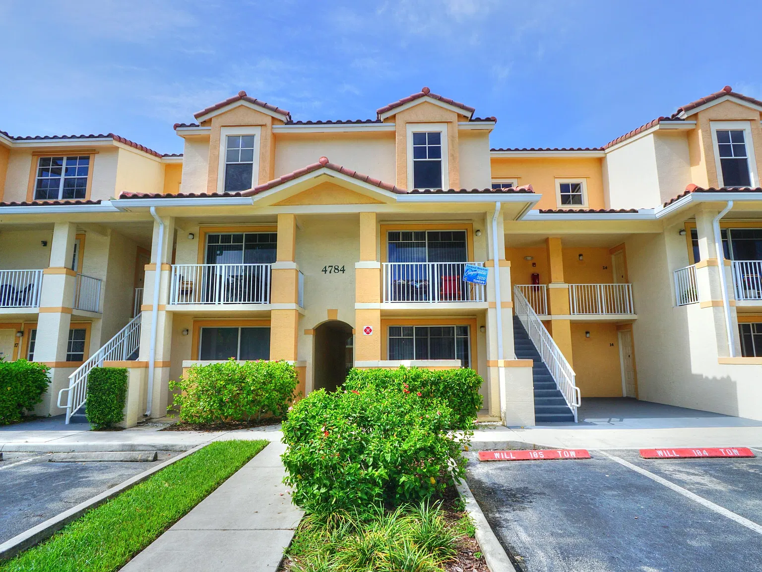 1 bed, 1.0 bath, 596 sqft, $2,000 — Photo 1