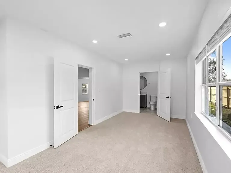 2015 Poe St — Photo 12