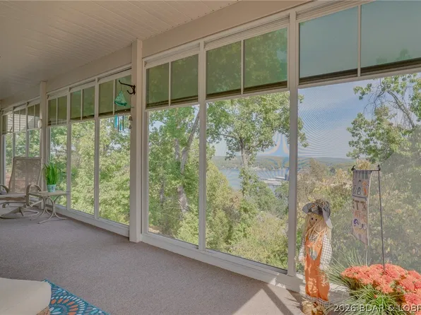 16 Buckingham Ct, Camdenton, MO 65020