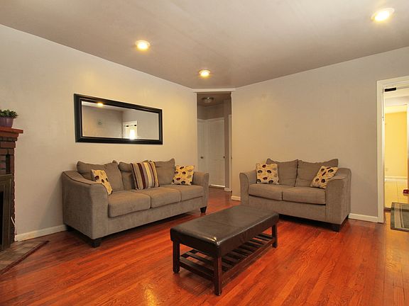 3rd image of 84-52 252nd St