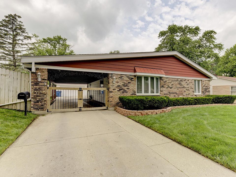 1st image of 324 Dorsetshire Dr