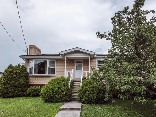 1030 4th Ave, Duncansville, PA 16635
