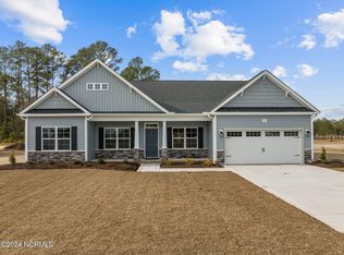 977 Appaloosa Trl, Grimesland, NC 27837
