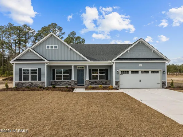 977 Appaloosa Trail, Grimesland, NC 27837