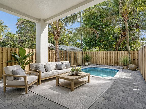 2nd image of 850 SW 11th Court #850