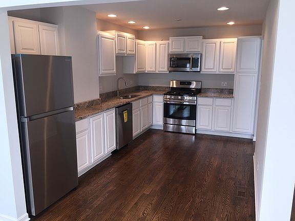 2nd image of 1517 Cedarwood Ln