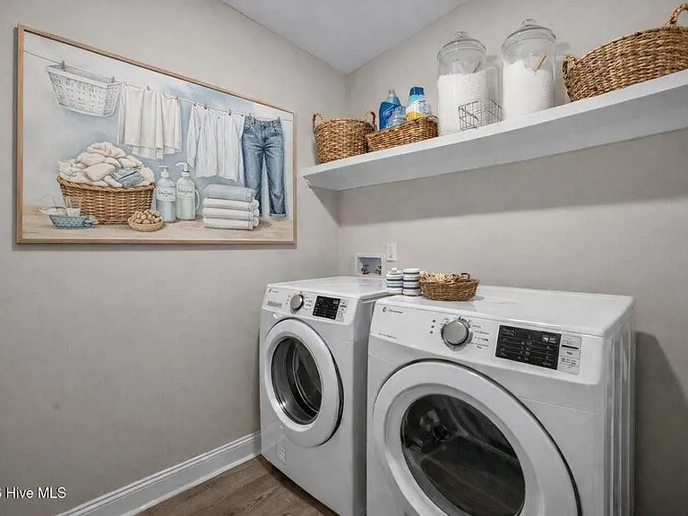4371 W Pine St #B — Photo 13