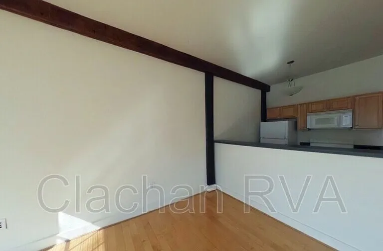 301 Goshen St #1B — Photo 2