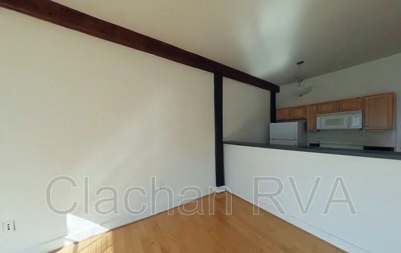 Building Photo - 301 Goshen St #1B