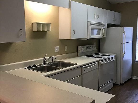 4th image of 3008 Brigantine Dr