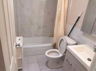 215 Winter St APT 2F, Weymouth, MA 02188