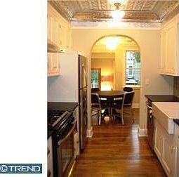 5th image of 2241 Fitzwater St #B