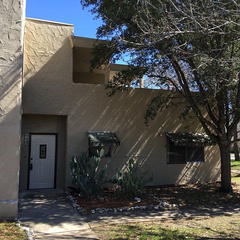 1st image of 549D Sand Bend Dr