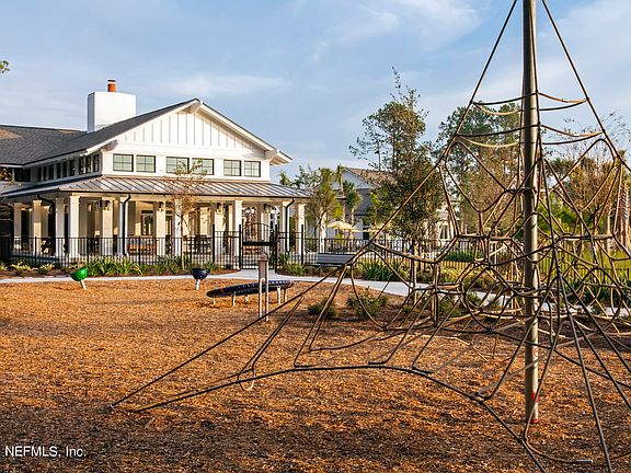 5th image of 708 FARMFIELD Drive